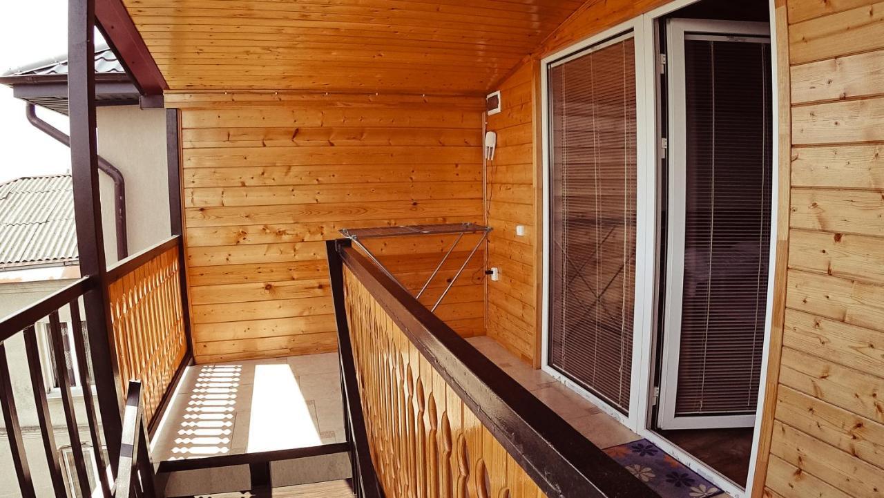 Гостевой Дом Летний Сад Sochumi Exterior foto