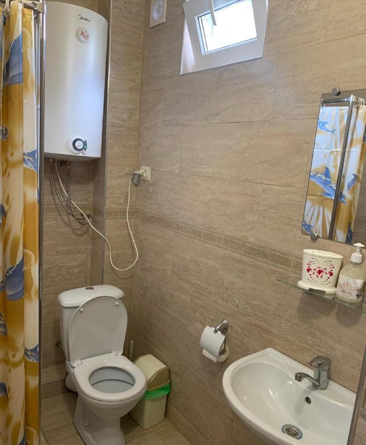 Гостевой Дом Летний Сад Sochumi Exterior foto
