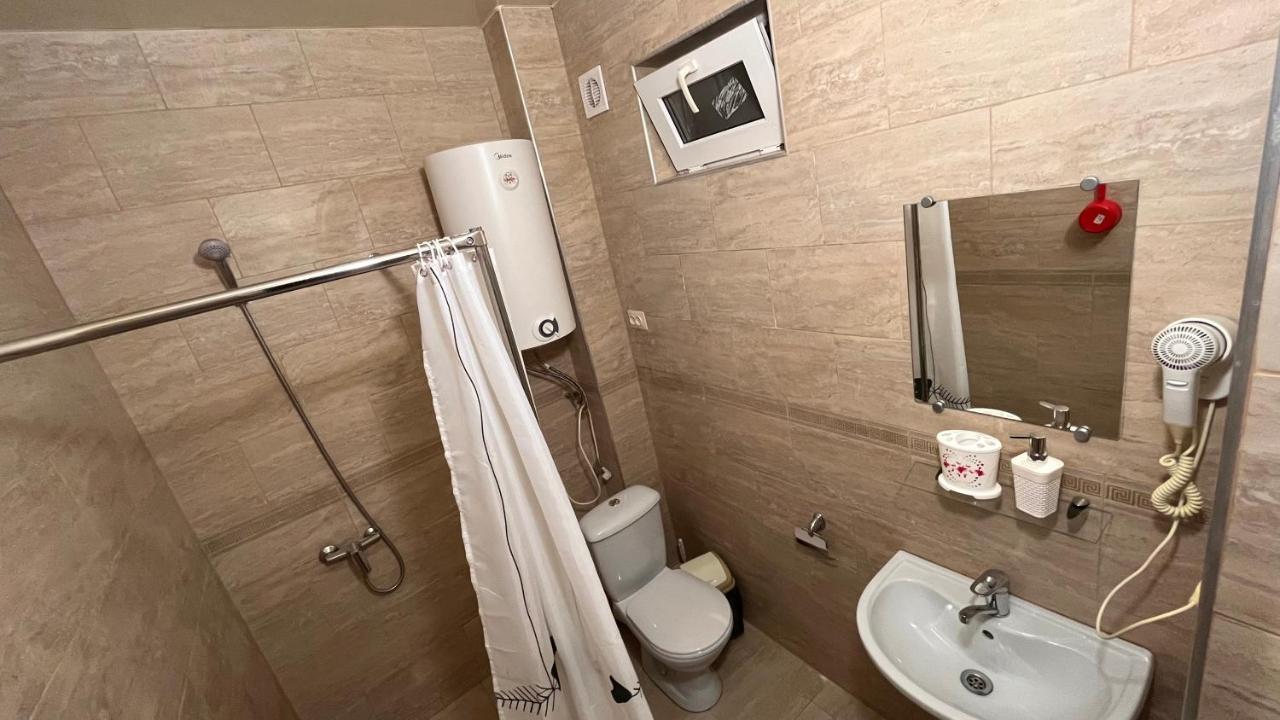 Гостевой Дом Летний Сад Sochumi Exterior foto